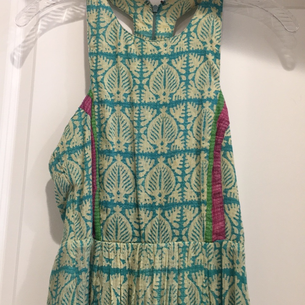 Dress - Picture 2 of 4
